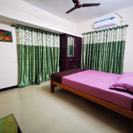 J2 Home Stay - Luxury Homes With Caravan Services Thiruvananthapuram Dış mekan fotoğraf